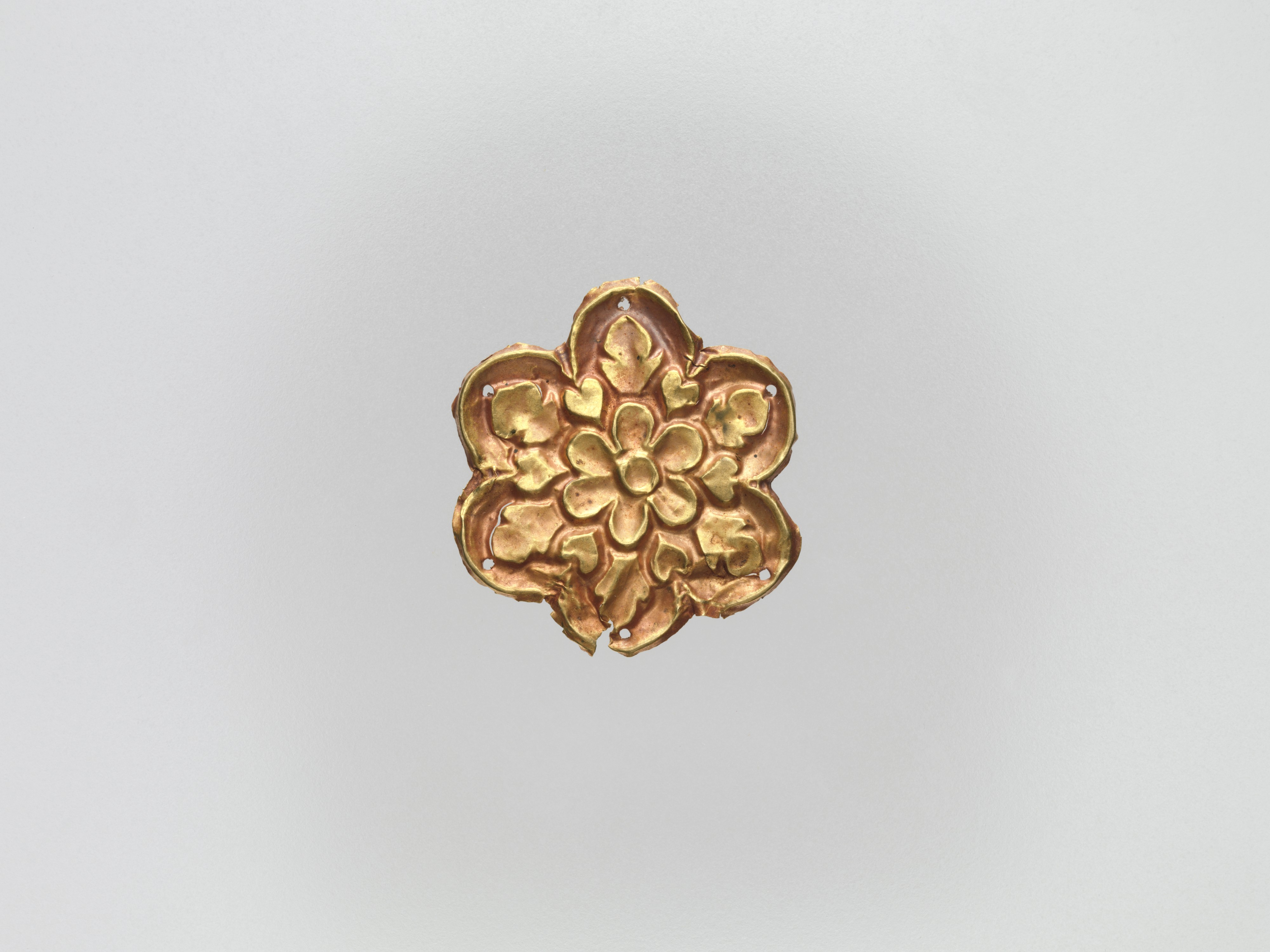 Flower-Shaped Clothing Plaque